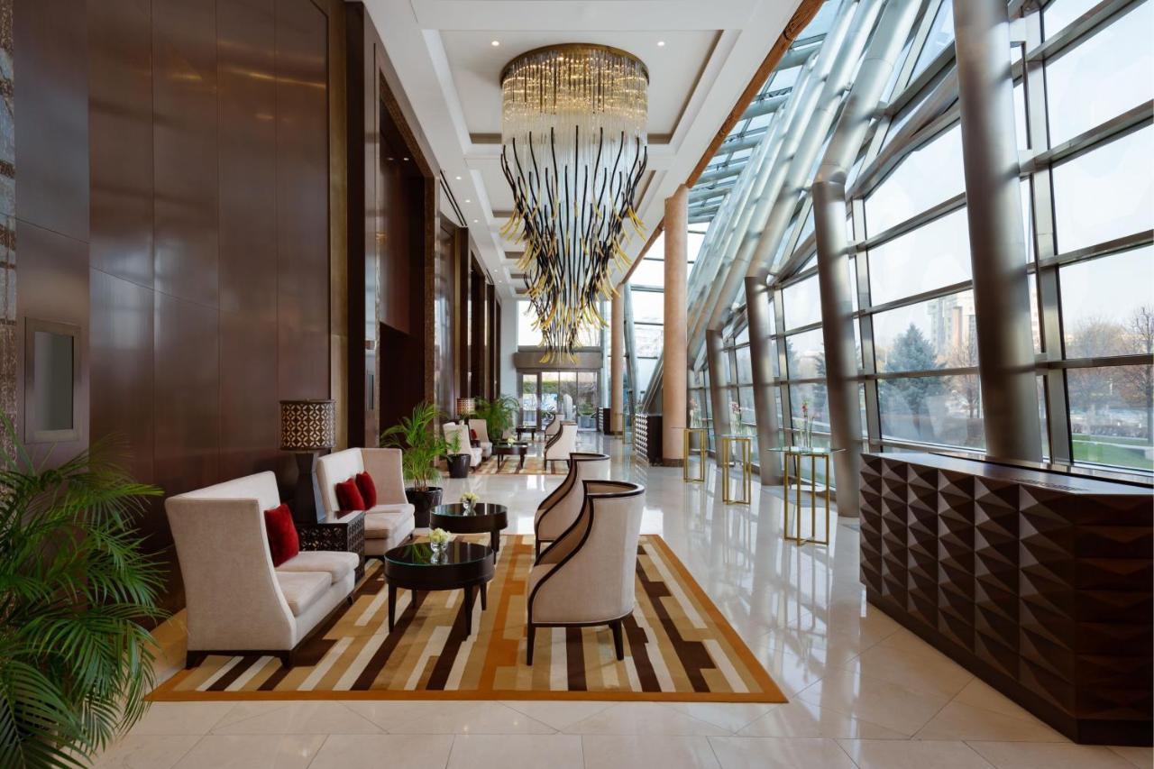 Готель The Ritz-Carlton, Алмати Екстер'єр фото